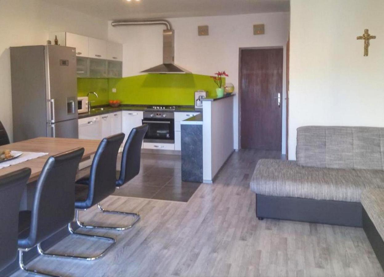Apartments And Room Lotus Tribalj Kültér fotó